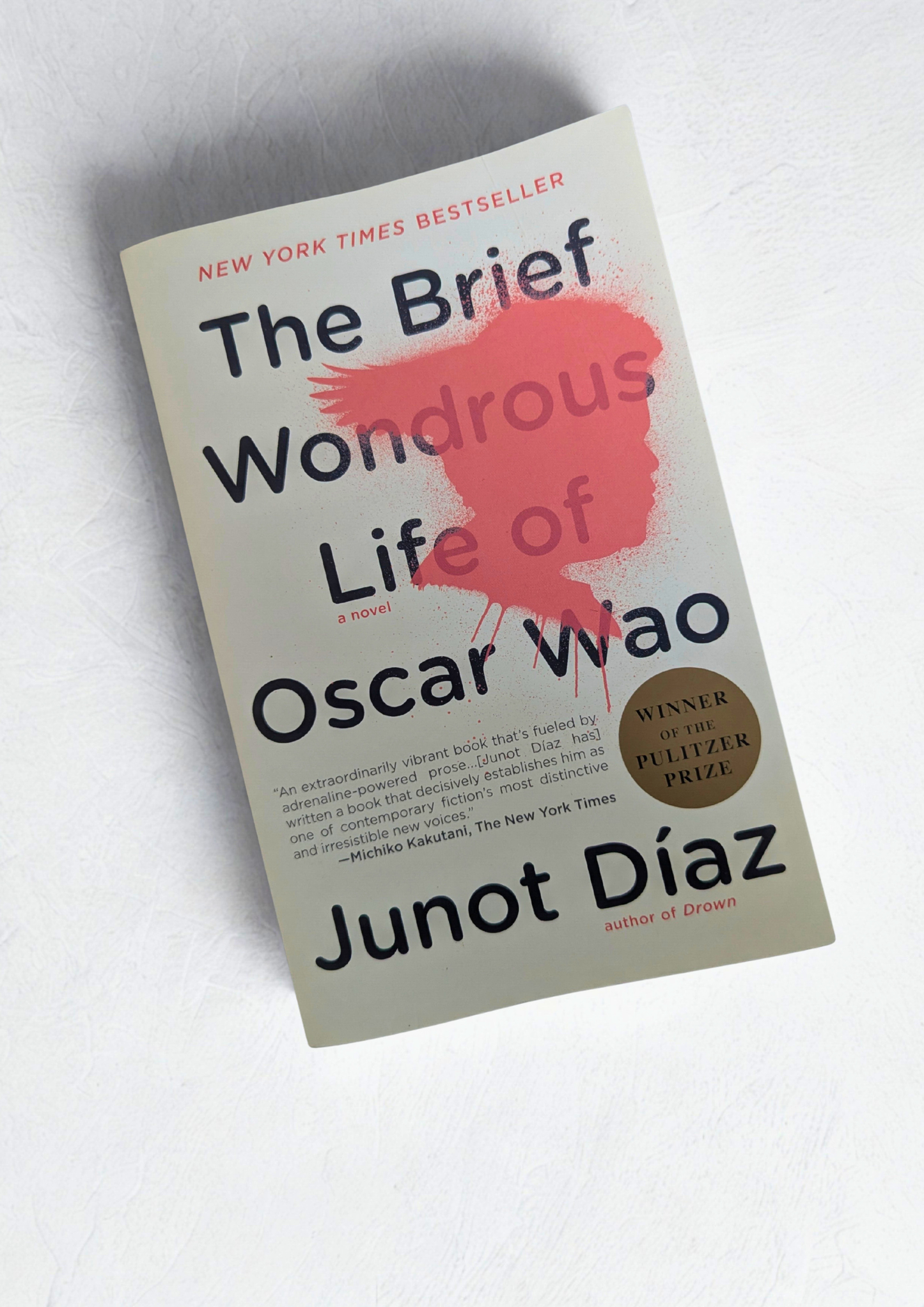 The Brief Wondrous Life of Oscar Wao (Pulitzer Prize Winner)