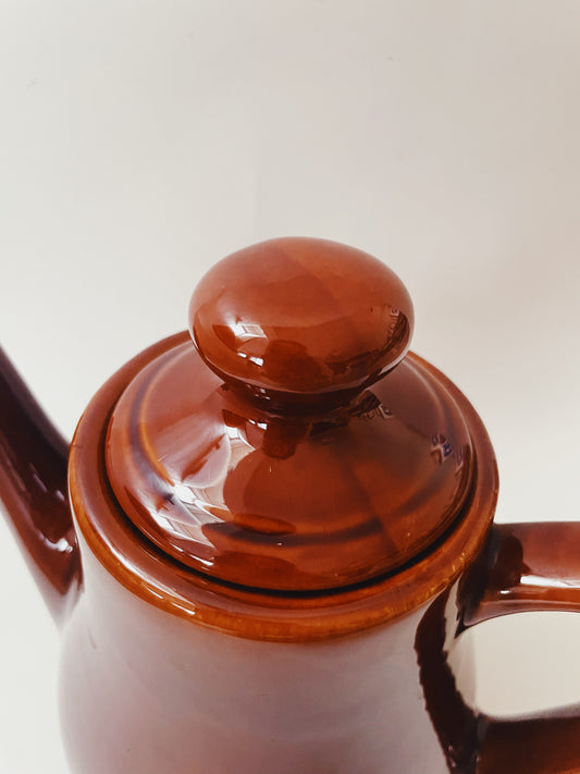 french brown teapot