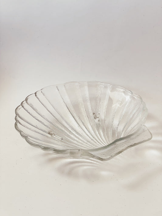 scallop glass serving plate